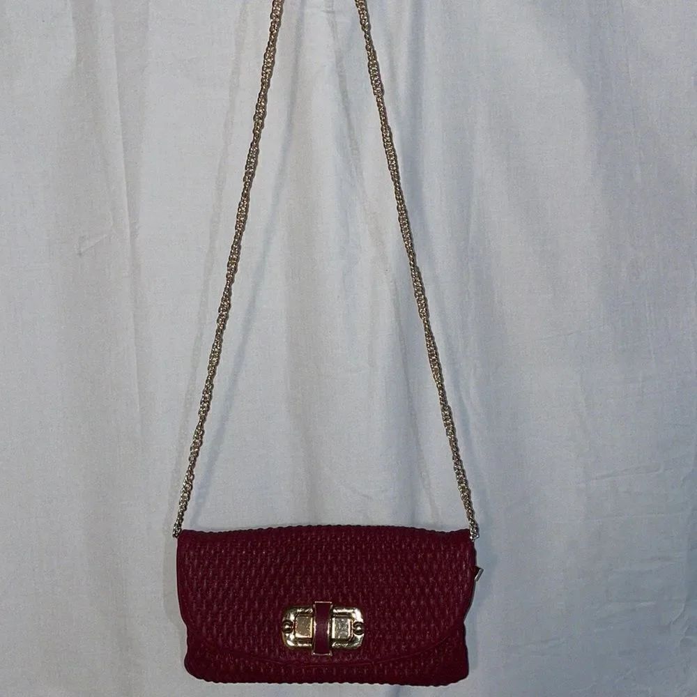 Smallโ
purseโ